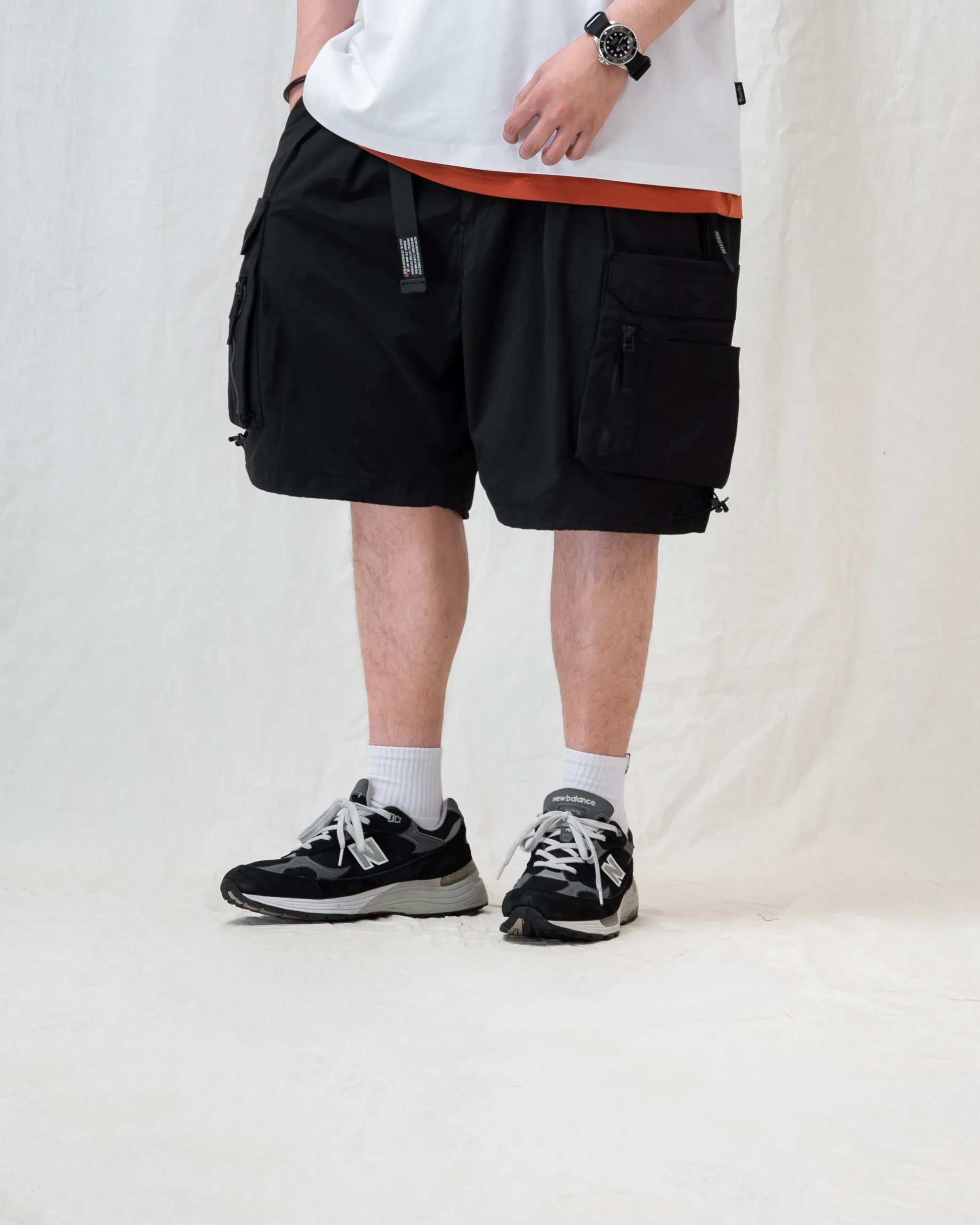 WATER-REPELLENT FUNCTIONAL CARGO SHORTS