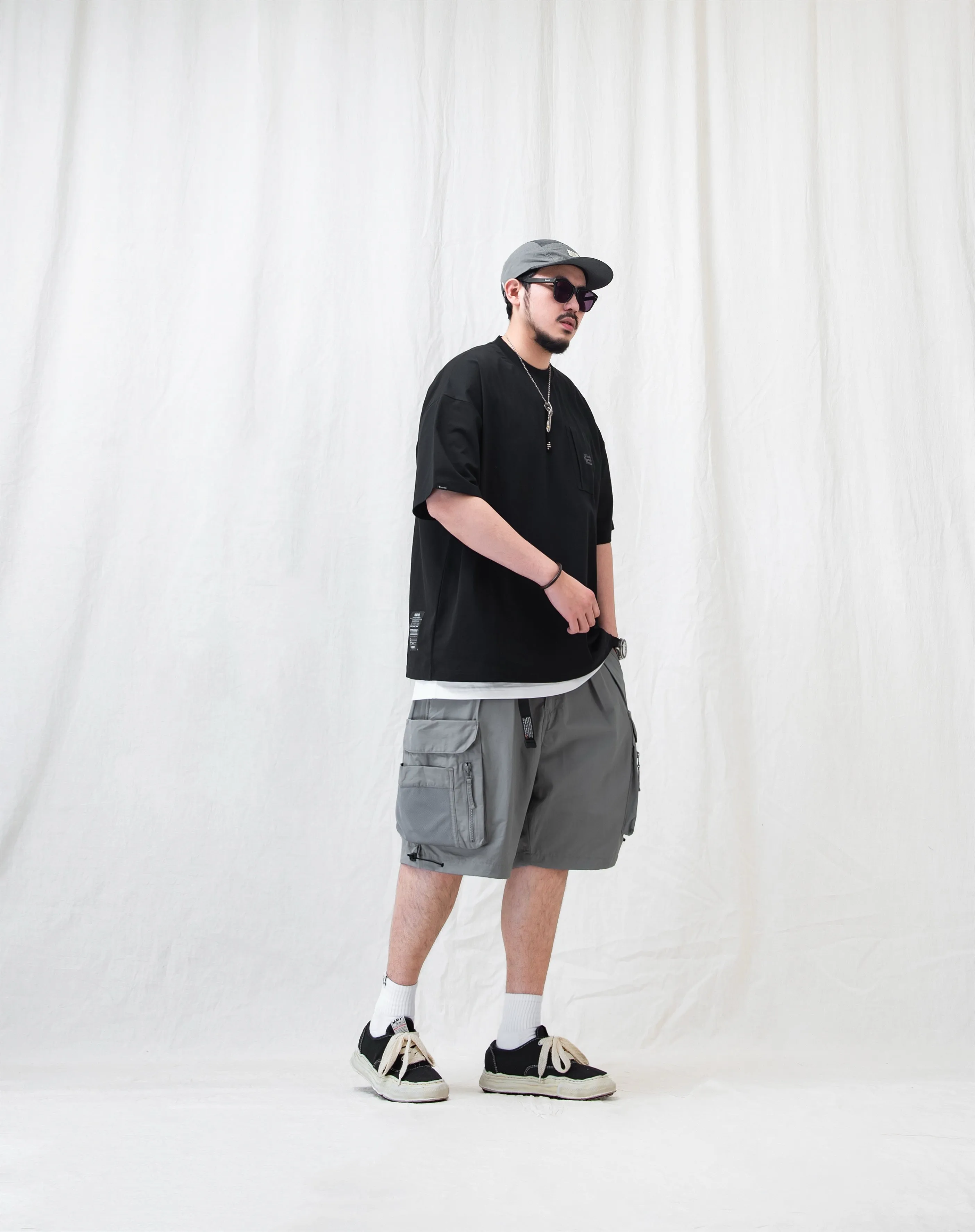 WATER-REPELLENT FUNCTIONAL CARGO SHORTS