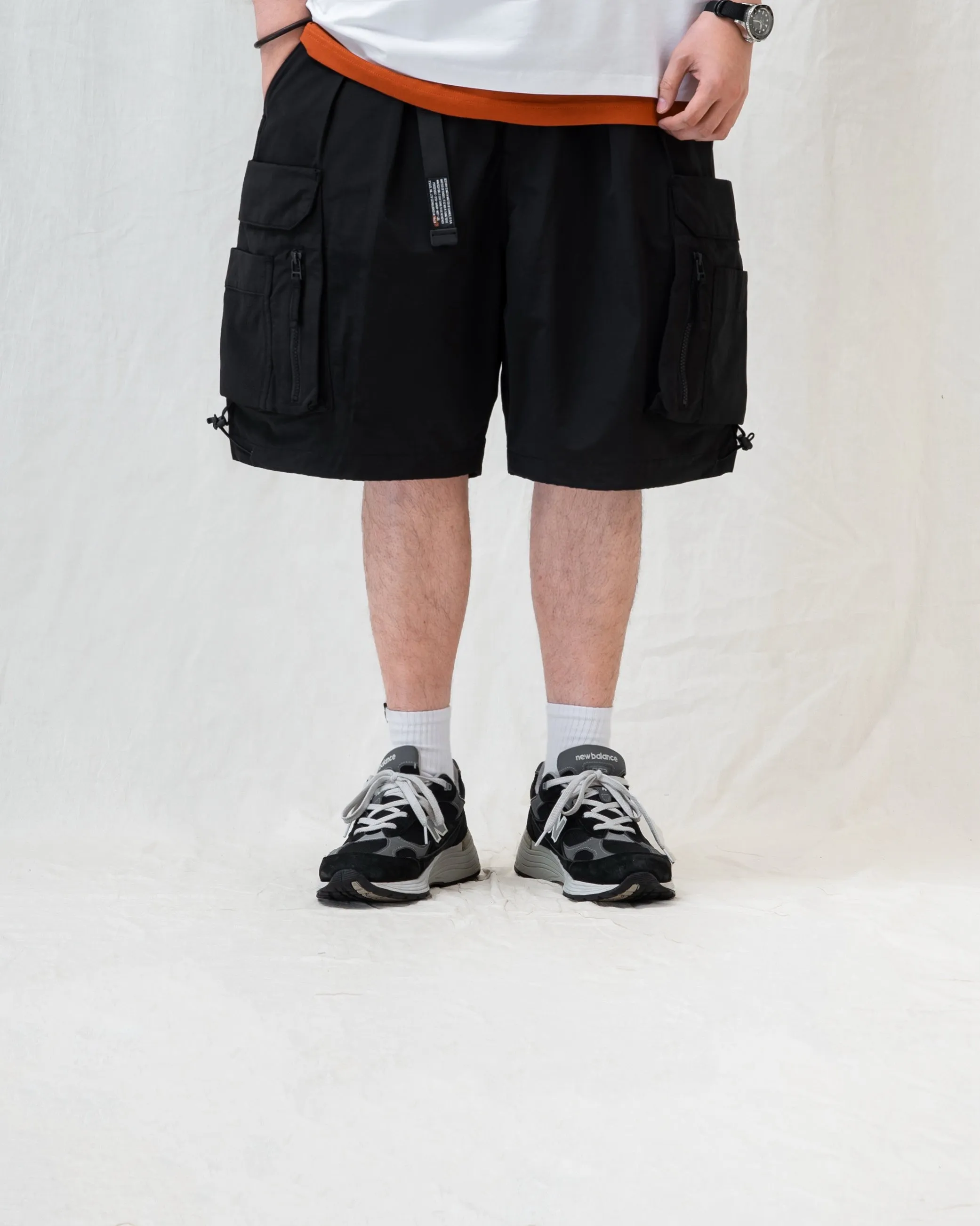 WATER-REPELLENT FUNCTIONAL CARGO SHORTS