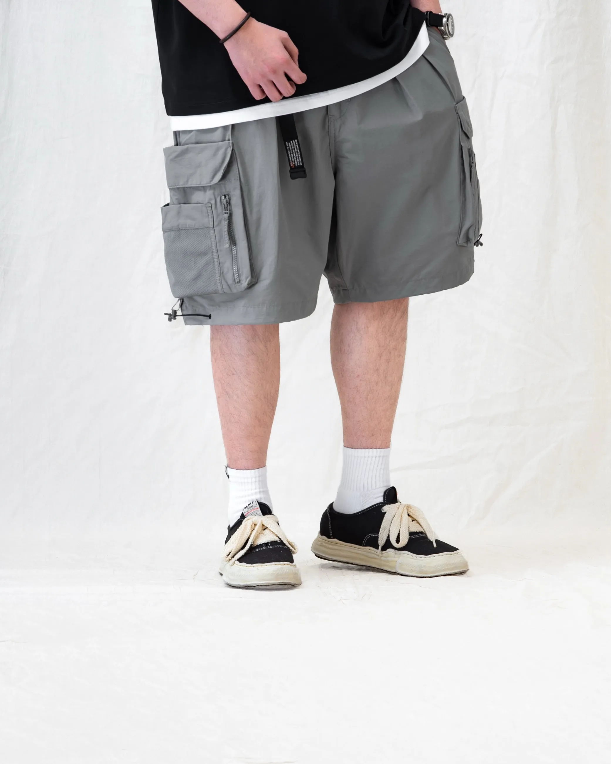 WATER-REPELLENT FUNCTIONAL CARGO SHORTS