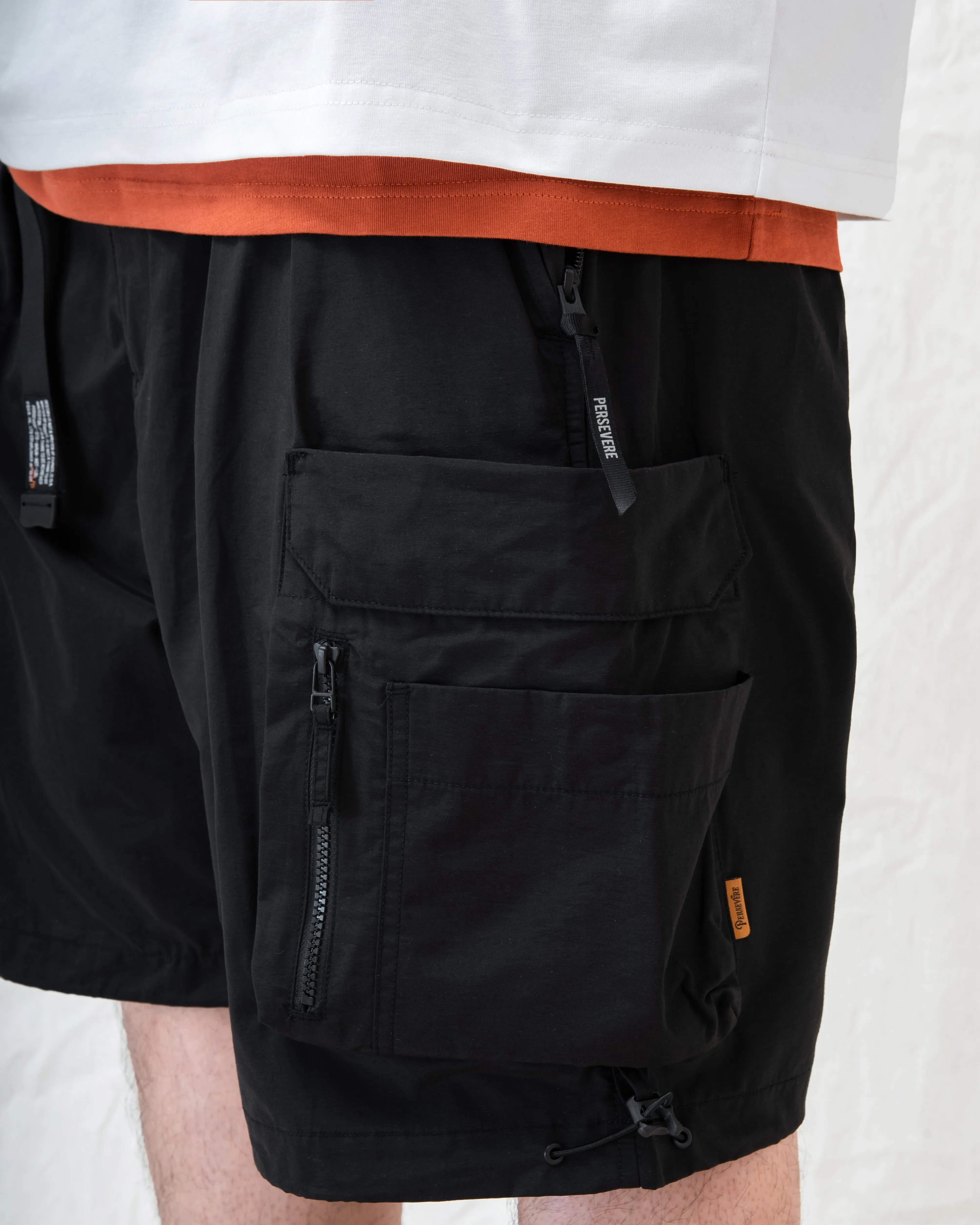 WATER-REPELLENT FUNCTIONAL CARGO SHORTS