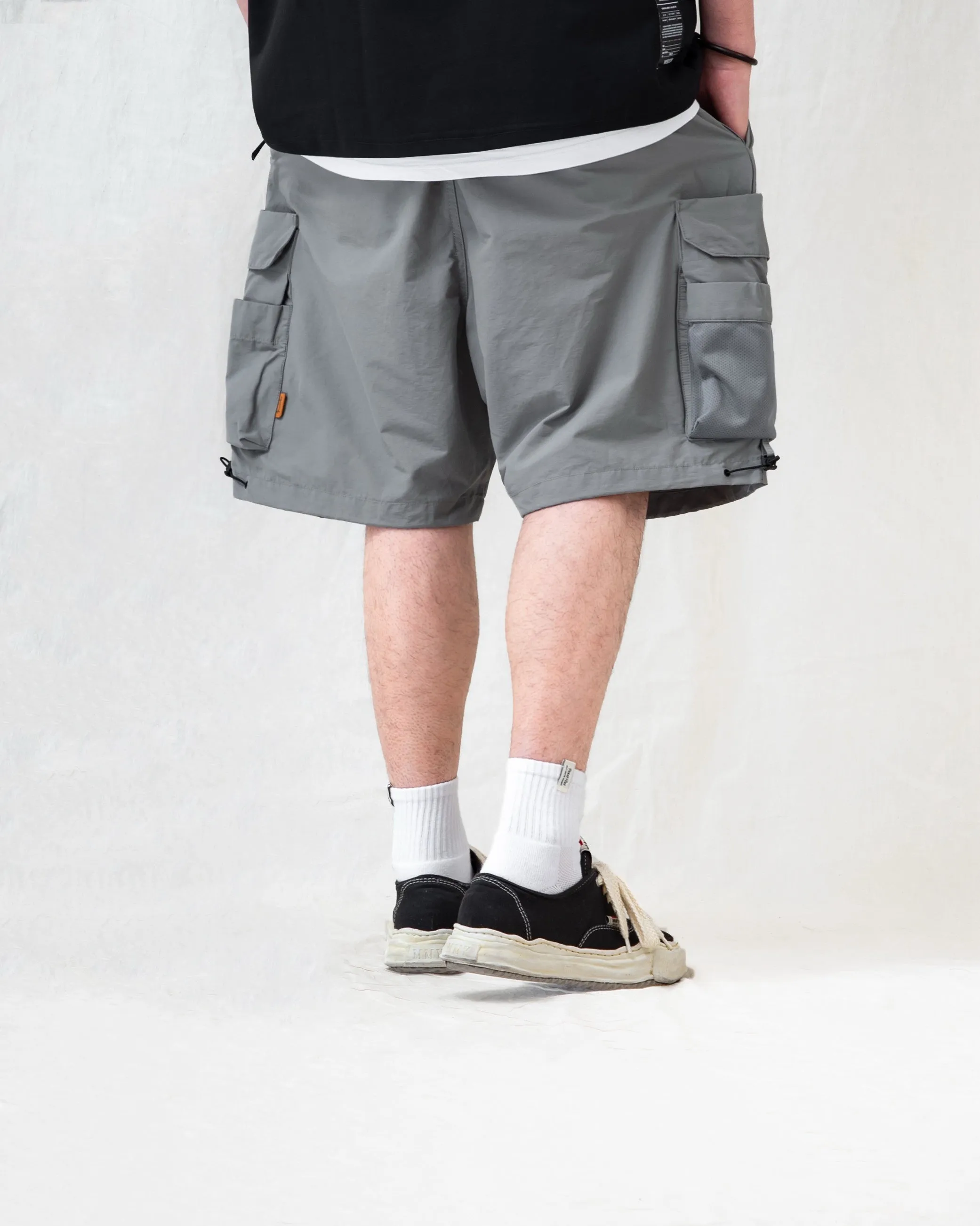 WATER-REPELLENT FUNCTIONAL CARGO SHORTS
