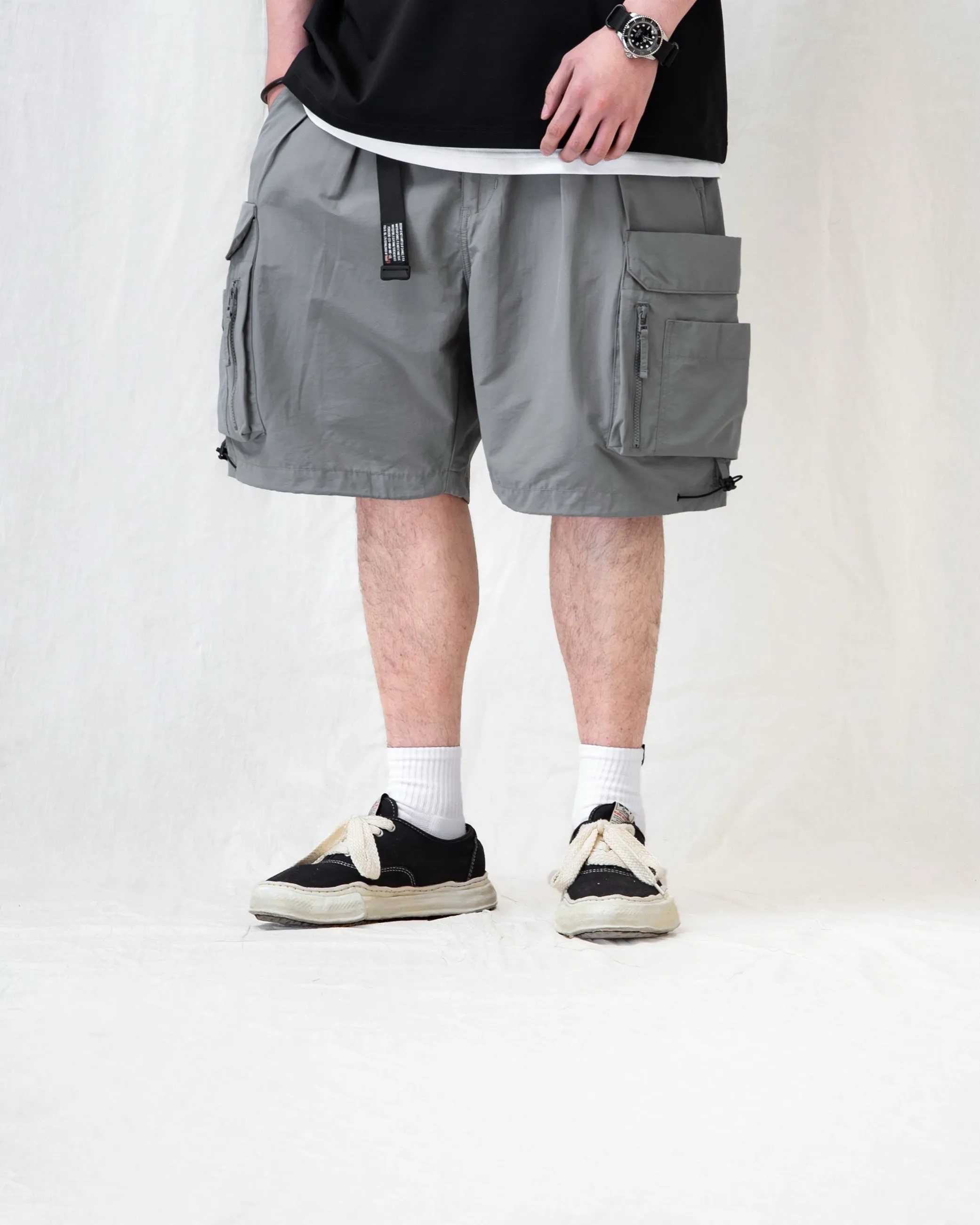 WATER-REPELLENT FUNCTIONAL CARGO SHORTS