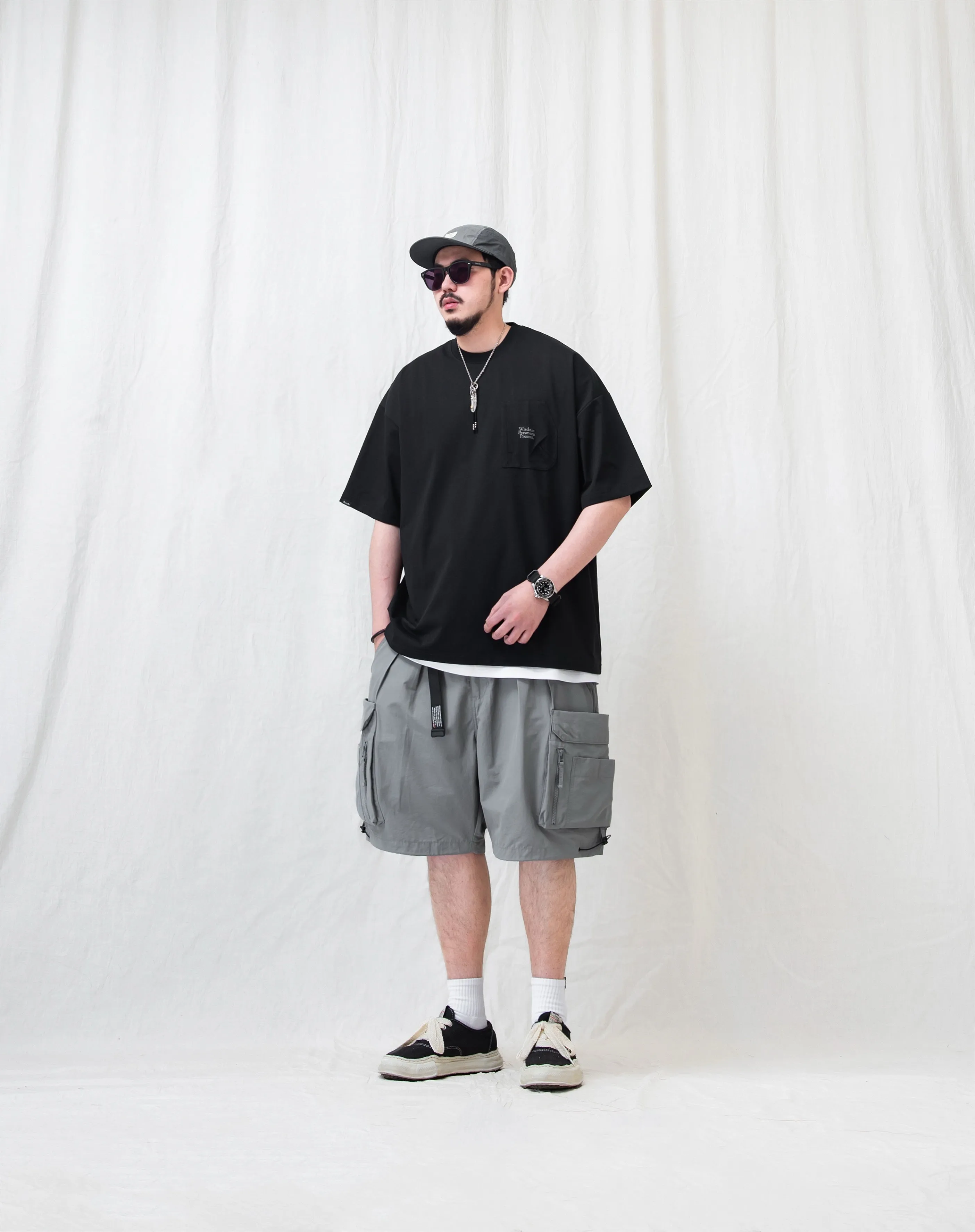 WATER-REPELLENT FUNCTIONAL CARGO SHORTS