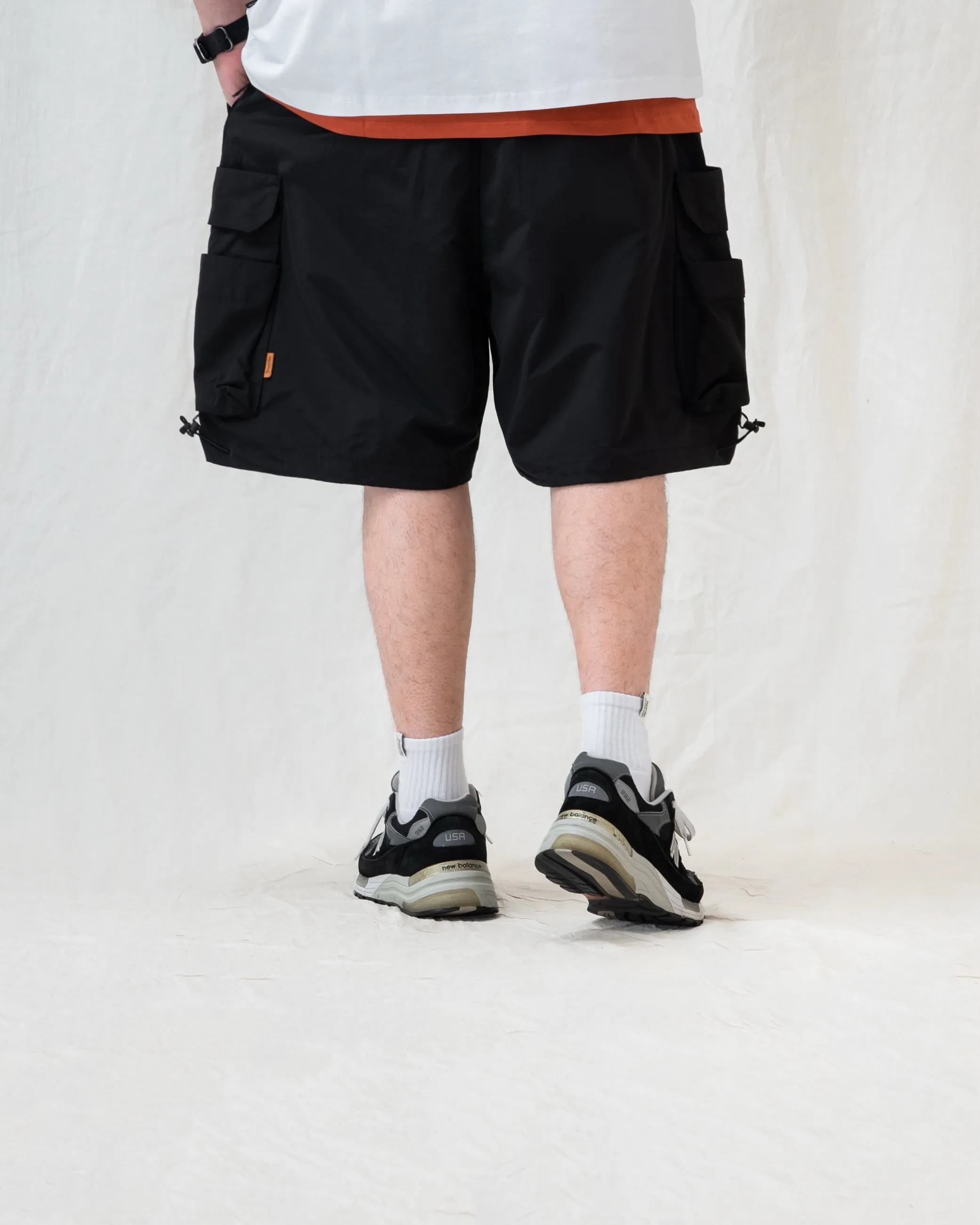 WATER-REPELLENT FUNCTIONAL CARGO SHORTS